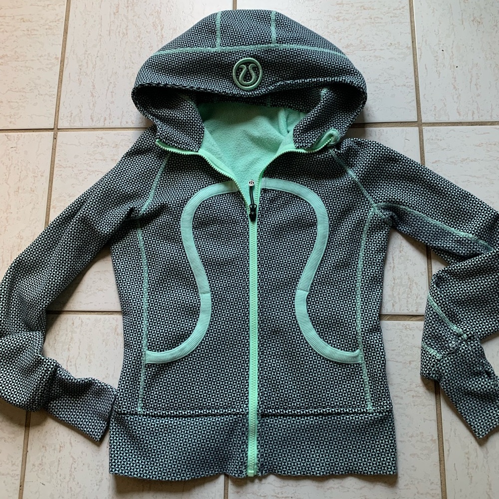 Lululemon logo zipped hoodie ❤️
